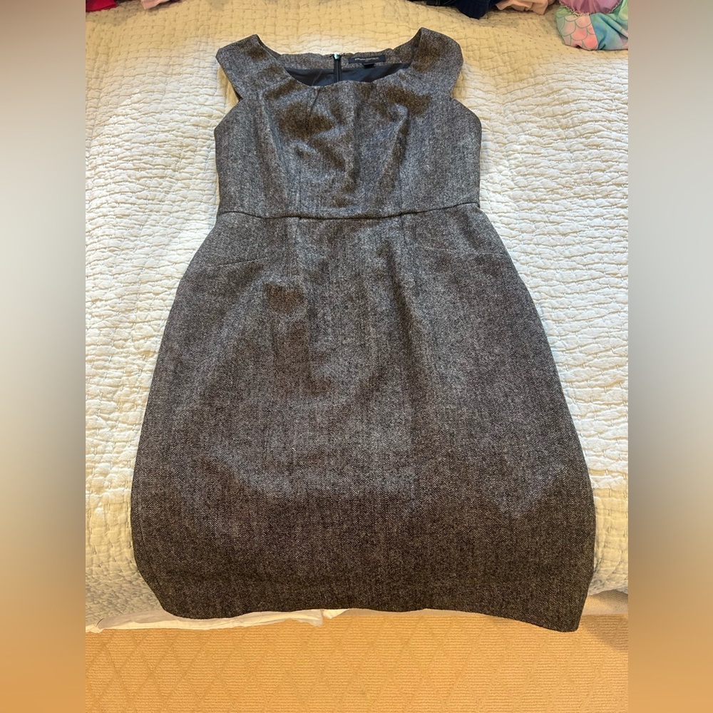 Banana Republic Wool Blend Mini Shift Dress, Size 2.